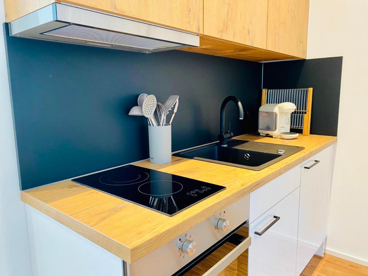 A40 Business-Apartments ฟรีดริชส์ฮาเฟน ภายนอก รูปภาพ